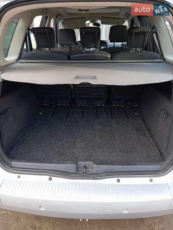Минивэн Renault Megane Scenic 2007 в Ивано-Франковске