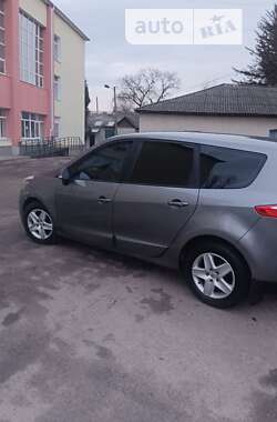 Минивэн Renault Megane Scenic 2013 в Ямполе