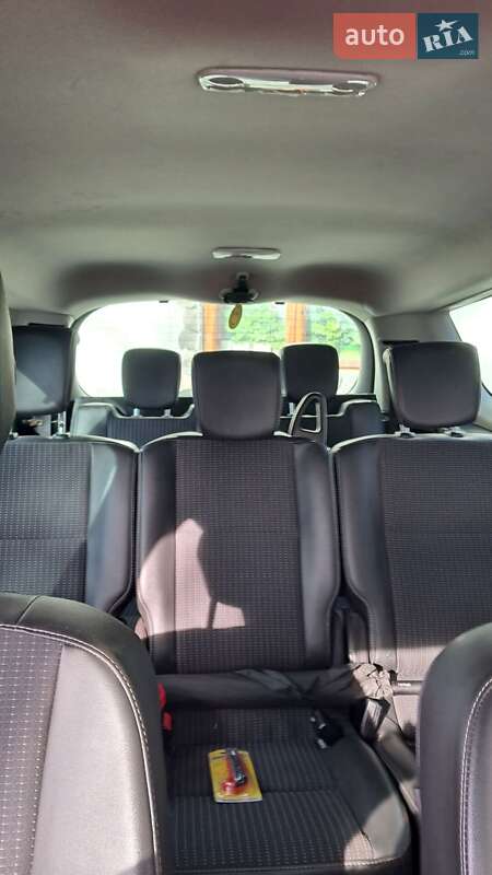 Мінівен Renault Megane Scenic 2013 в Чернівцях