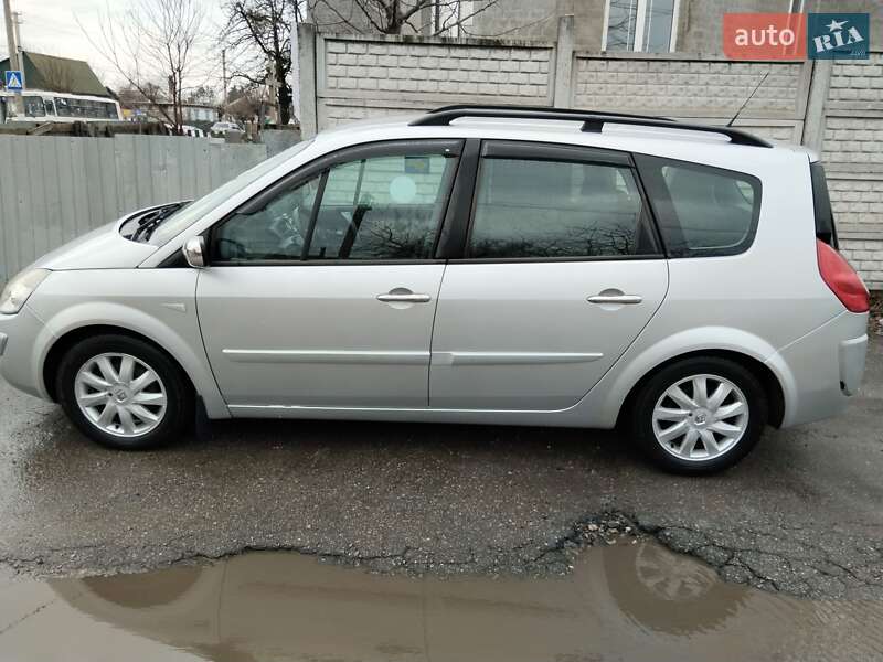 Минивэн Renault Megane Scenic 2008 в Знаменке