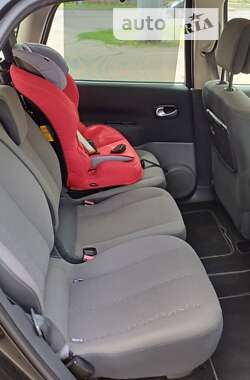 Мінівен Renault Megane Scenic 2009 в 