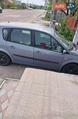 Минивэн Renault Megane Scenic 2005 в 
