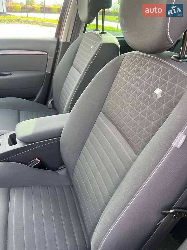 Мінівен Renault Megane Scenic 2015 в Бродах