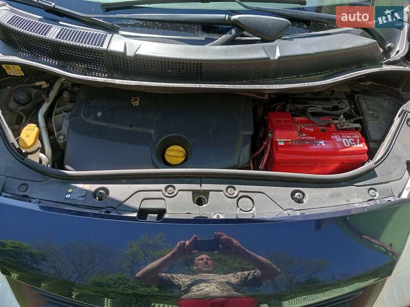 Мінівен Renault Megane Scenic 2007 в Сумах
