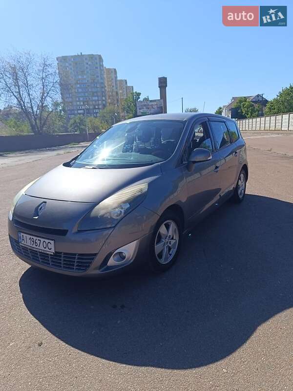 Мінівен Renault Megane Scenic 2010 в Борисполі