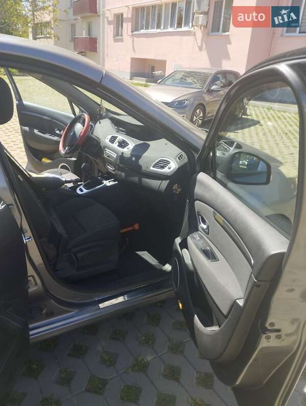 Мінівен Renault Megane Scenic 2010 в Борисполі