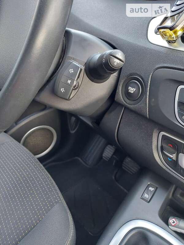 Минивэн Renault Megane Scenic 2009 в Виннице фото 10 Минивэн Renault Megane Scenic 2009 в Виннице