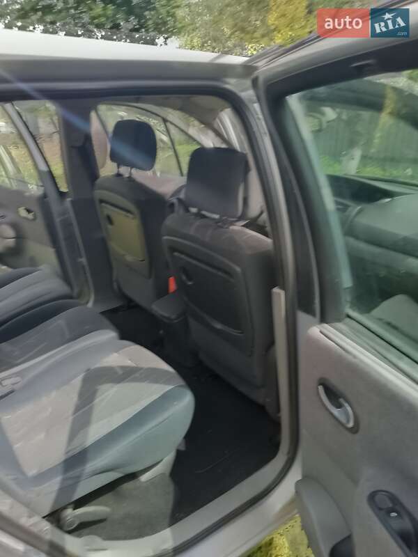 Минивэн Renault Megane Scenic 2004 в Харькове