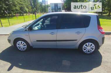 Минивэн Renault Megane Scenic 2004 в Киверцах