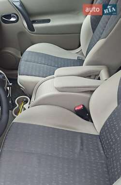 Мінівен Renault Megane Scenic 2005 в 