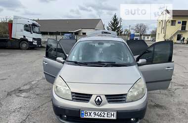 Минивэн Renault Megane Scenic 2004 в Красилове