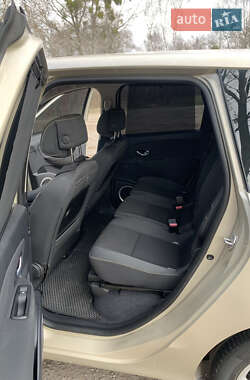 Минивэн Renault Megane Scenic 2009 в 