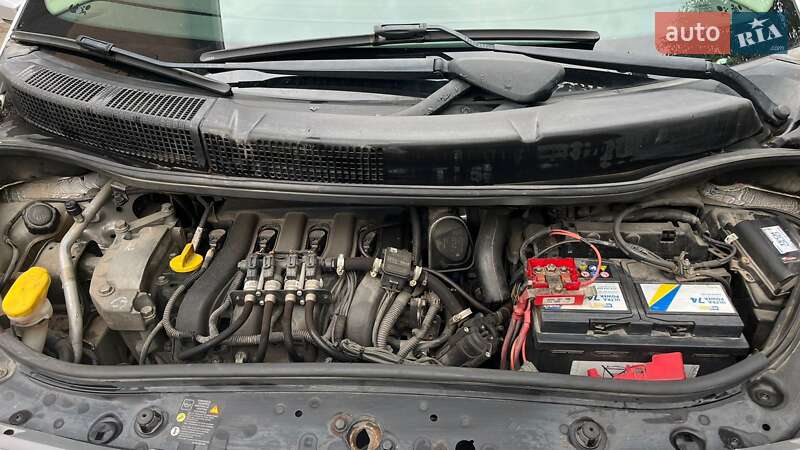 Мінівен Renault Megane Scenic 2006 в Хмельницькому