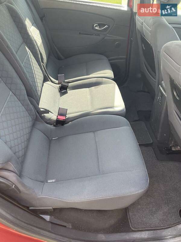 Минивэн Renault Megane Scenic 2010 в Збараже