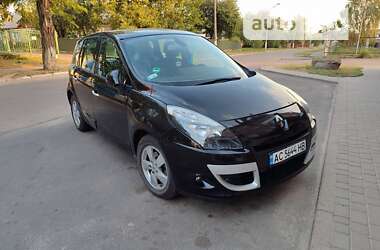 Мінівен Renault Megane Scenic 2010 в Нововолинську