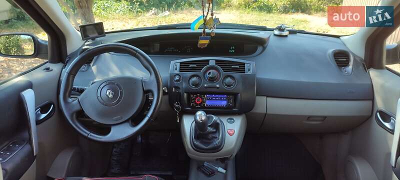 Мінівен Renault Megane Scenic 2004 в Житомирі