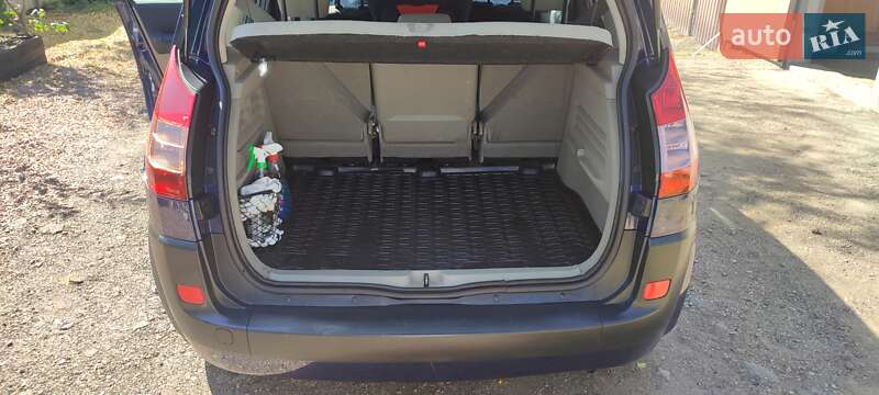 Мінівен Renault Megane Scenic 2004 в Житомирі