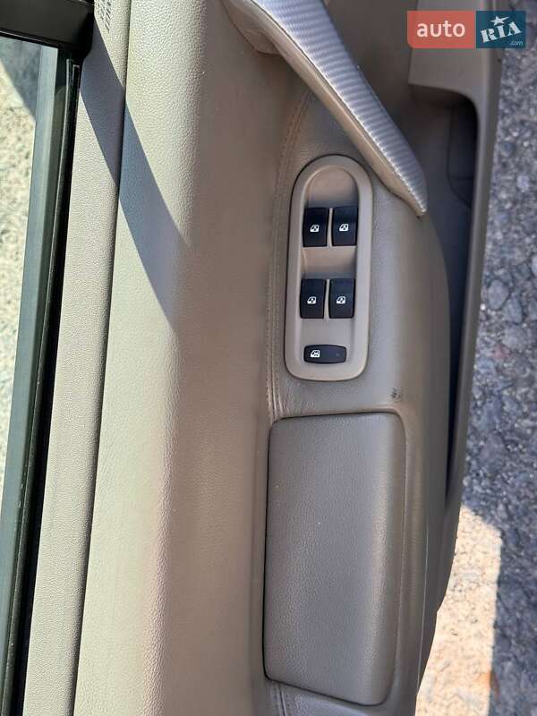 Мінівен Renault Megane Scenic 2005 в Хмельницькому фото 26 Мінівен Renault Megane Scenic 2005 в Хмельницькому