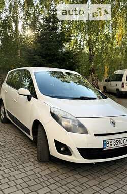 Мінівен Renault Megane Scenic 2011 в Івано-Франківську