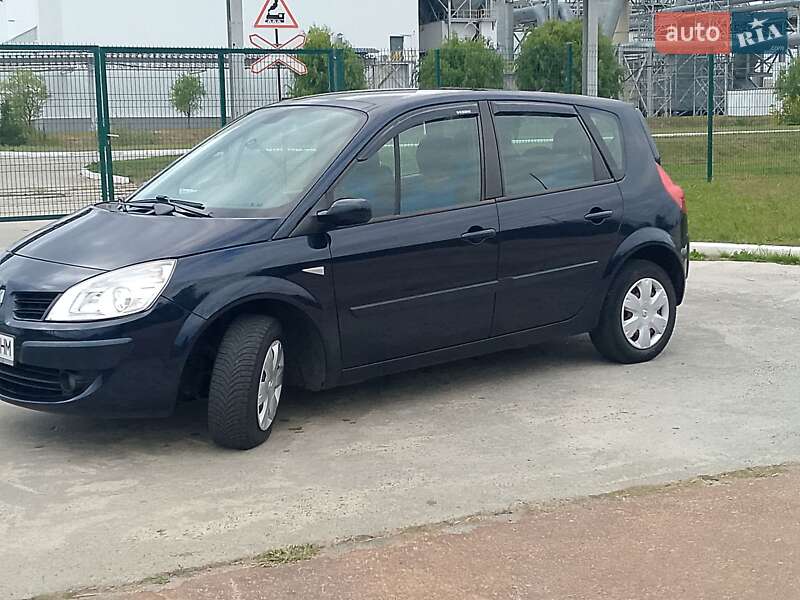 Минивэн Renault Megane Scenic 2008 в Коростене
