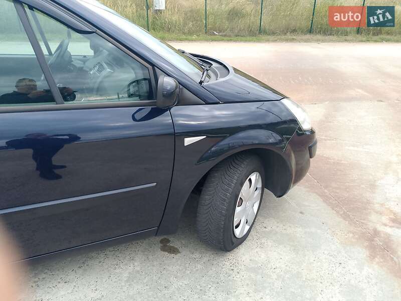 Минивэн Renault Megane Scenic 2008 в Коростене