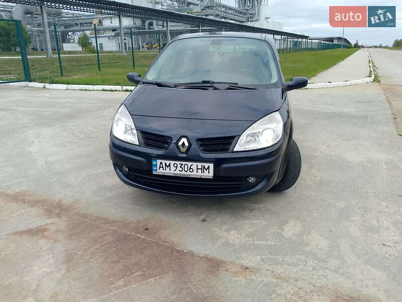 Минивэн Renault Megane Scenic 2008 в Коростене