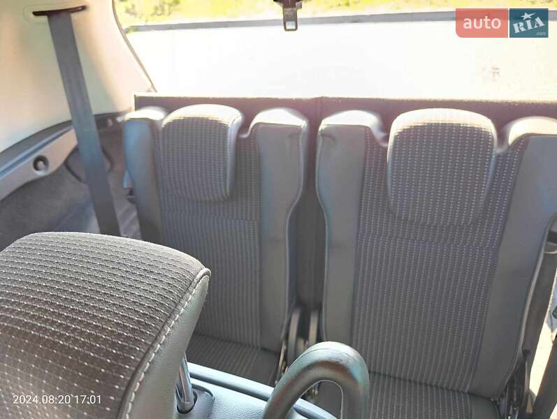 Минивэн Renault Megane Scenic 2011 в Киеве