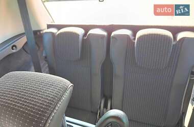 Минивэн Renault Megane Scenic 2011 в 