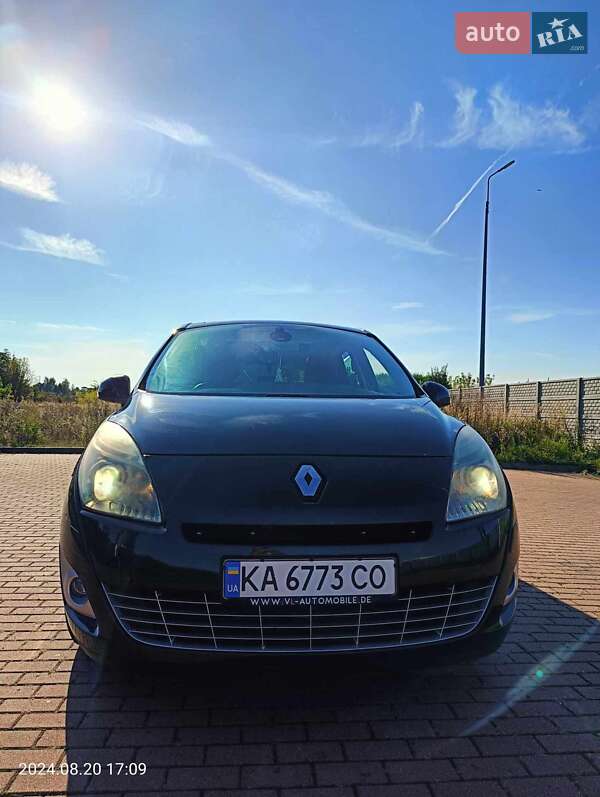 Минивэн Renault Megane Scenic 2011 в Киеве
