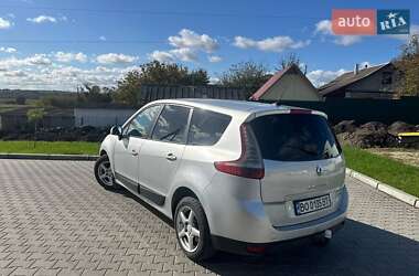 Минивэн Renault Megane Scenic 2010 в Шумске