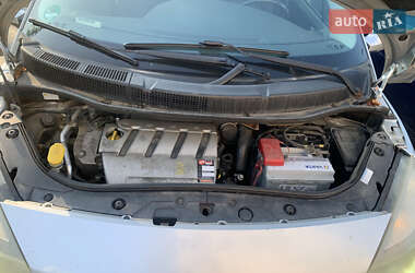 Минивэн Renault Megane Scenic 2005 в 