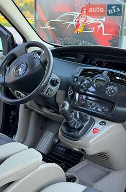 Минивэн Renault Megane Scenic 2006 в 