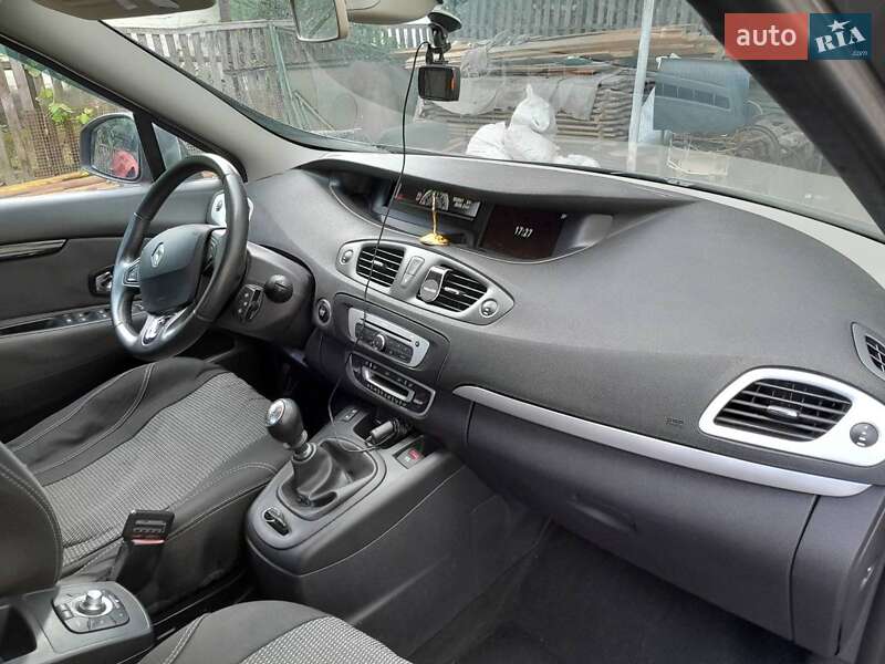 Мінівен Renault Megane Scenic 2014 в Олевську