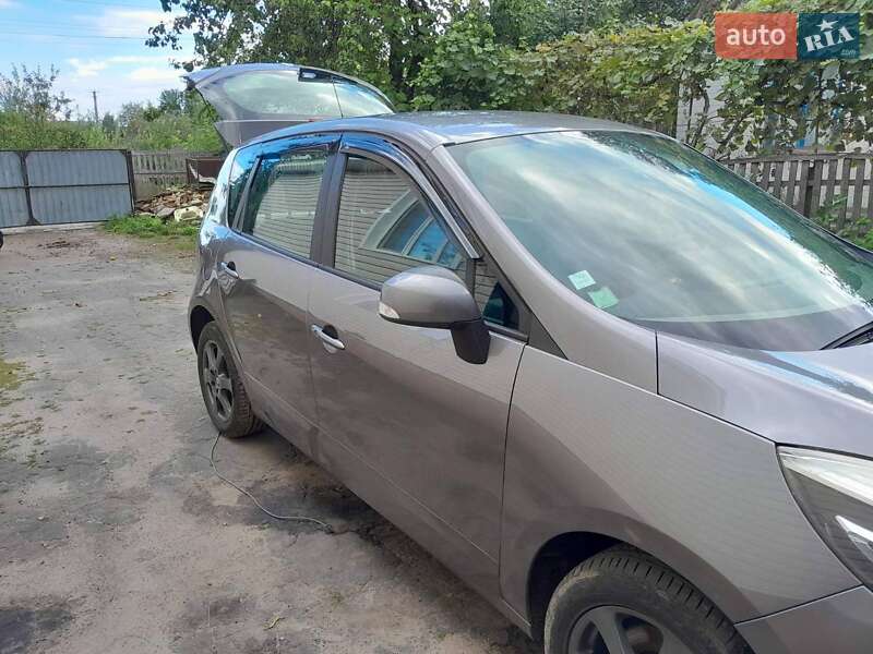 Мінівен Renault Megane Scenic 2014 в Олевську