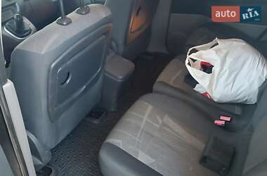 Минивэн Renault Megane Scenic 2006 в 