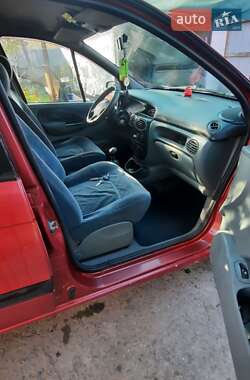 Минивэн Renault Megane Scenic 1998 в 