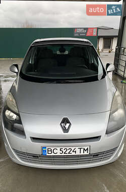 Універсал Renault Megane Scenic 2010 в Львові