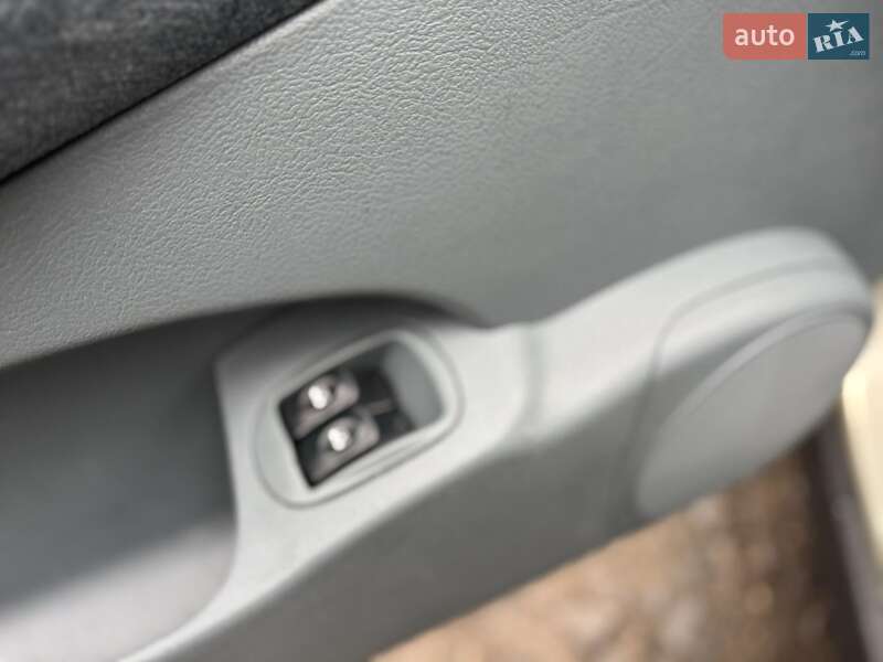 Минивэн Renault Megane Scenic 1999 в Золочеве