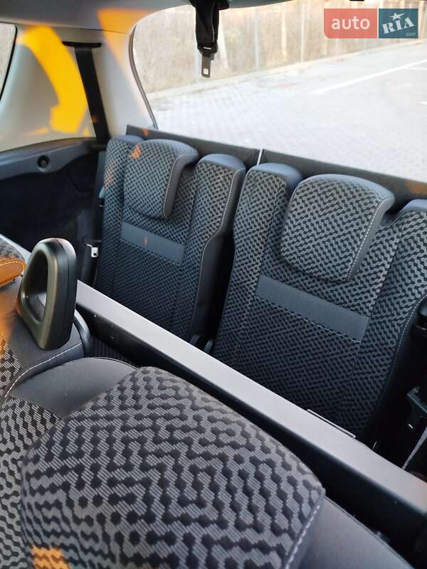 Мінівен Renault Megane Scenic 2011 в Дубні