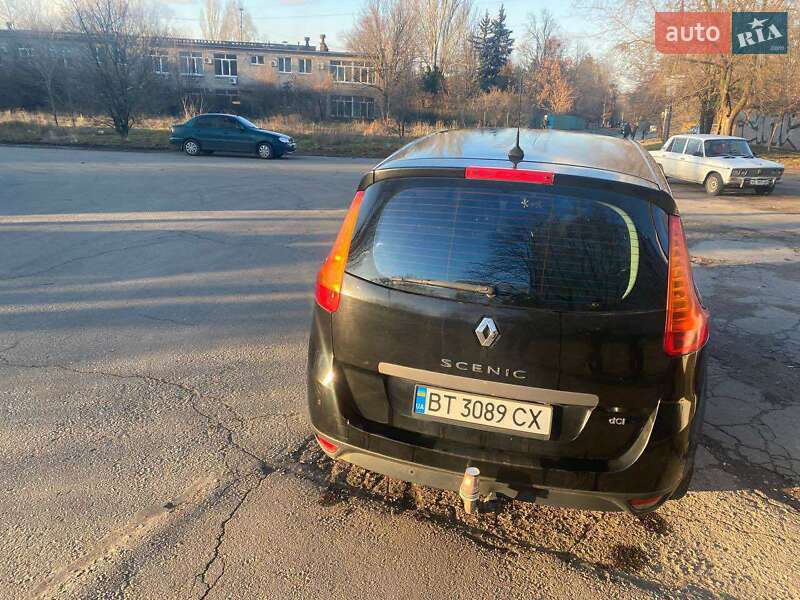 Минивэн Renault Megane Scenic 2011 в Великой Александровке
