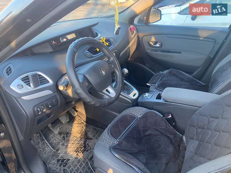 Минивэн Renault Megane Scenic 2011 в Великой Александровке