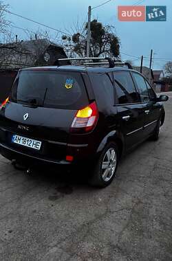 Минивэн Renault Megane Scenic 2004 в Коростене