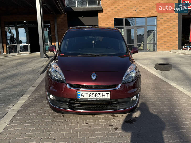 Renault Megane Scenic 2013