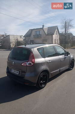 Мінівен Renault Megane Scenic 2011 в 