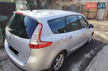 Минивэн Renault Megane Scenic 2009 в Доброполье