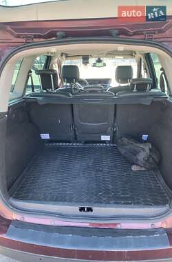 Минивэн Renault Megane Scenic 2012 в 