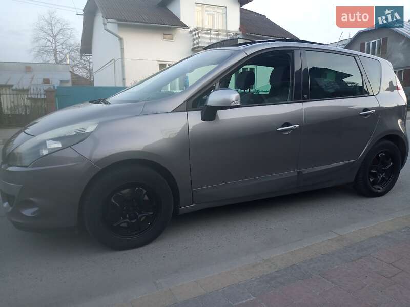 Минивэн Renault Megane Scenic 2011 в Львове