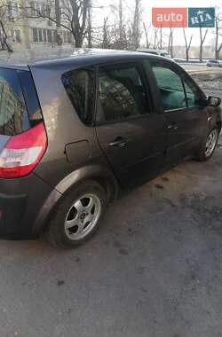 Минивэн Renault Megane Scenic 1999 в 