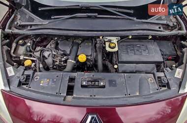 Минивэн Renault Megane Scenic 2012 в 