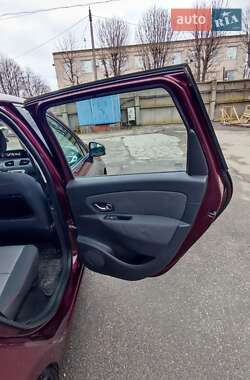 Минивэн Renault Megane Scenic 2012 в 